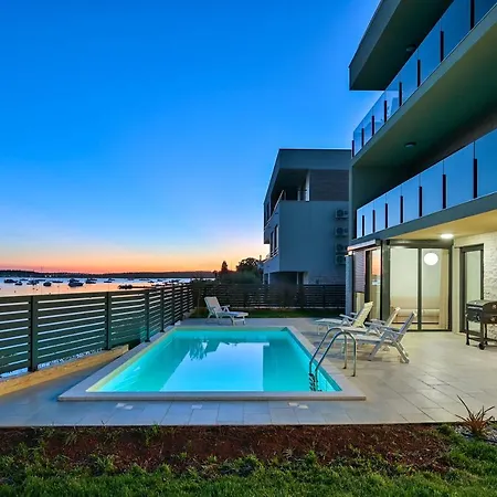 Silver Apartment Medulin