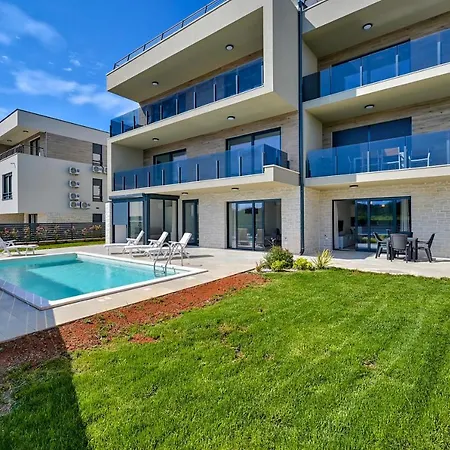 Apartment Silver