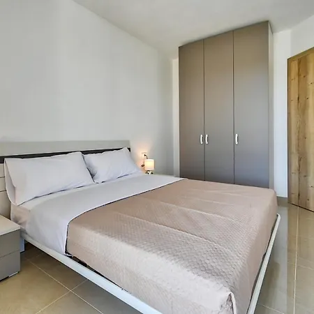 Apartment Silver *